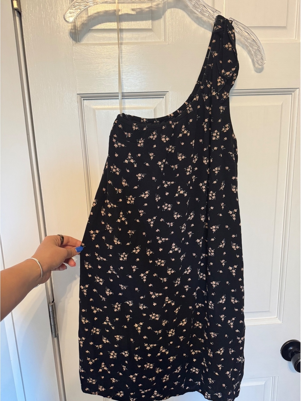 American Eagle Black Floral One Shoulder Dress Women’s Small